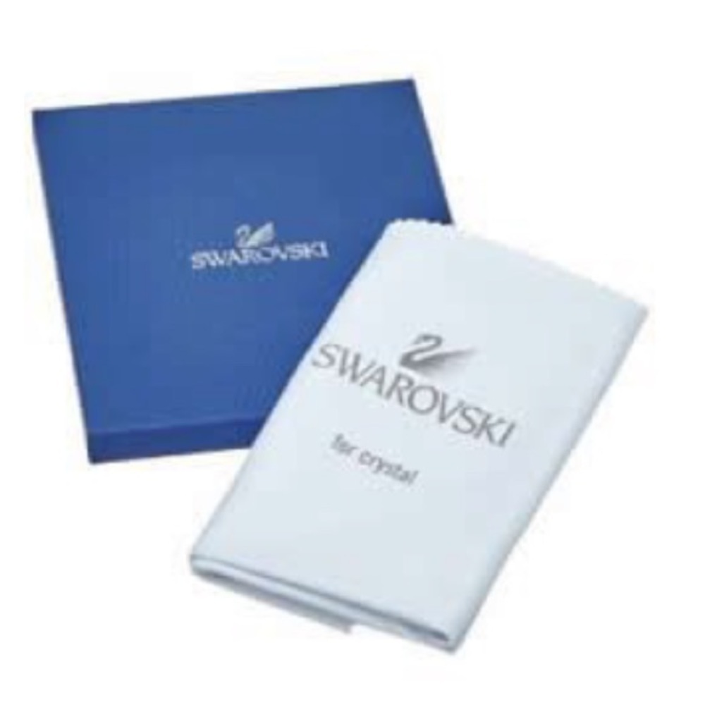 Swarovski cleaning cloth made in China
